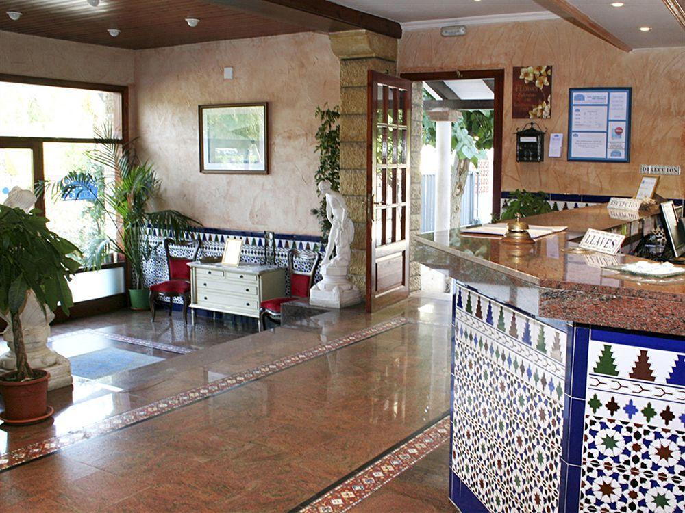 Hotel Comarruga Platja エクステリア 写真