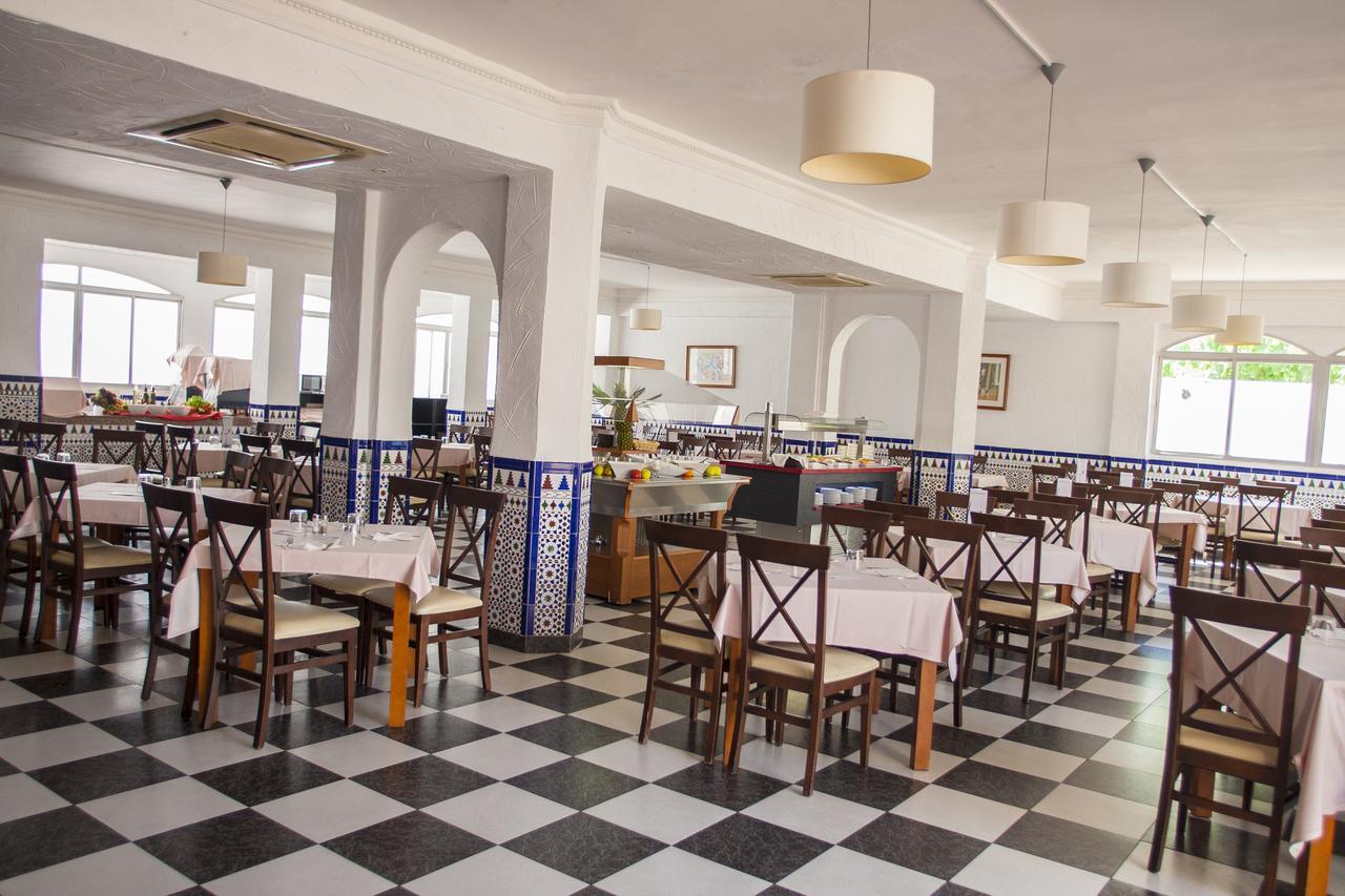 Hotel Comarruga Platja エクステリア 写真