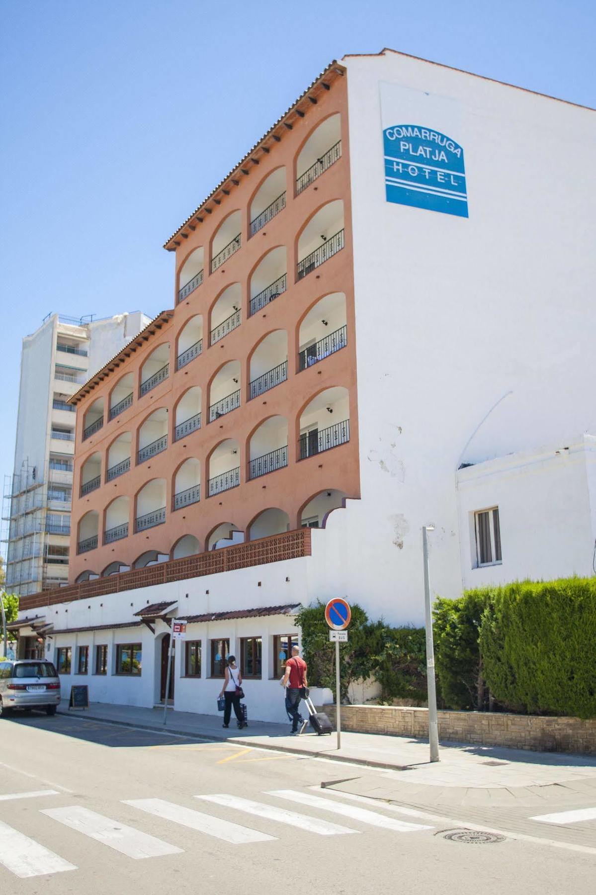 Hotel Comarruga Platja エクステリア 写真