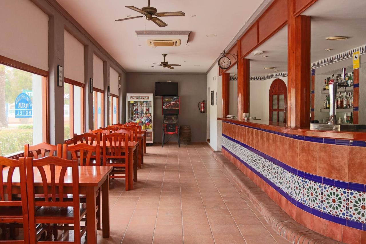 Hotel Comarruga Platja エクステリア 写真