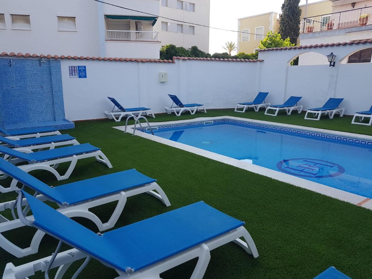 Hotel Comarruga Platja エクステリア 写真